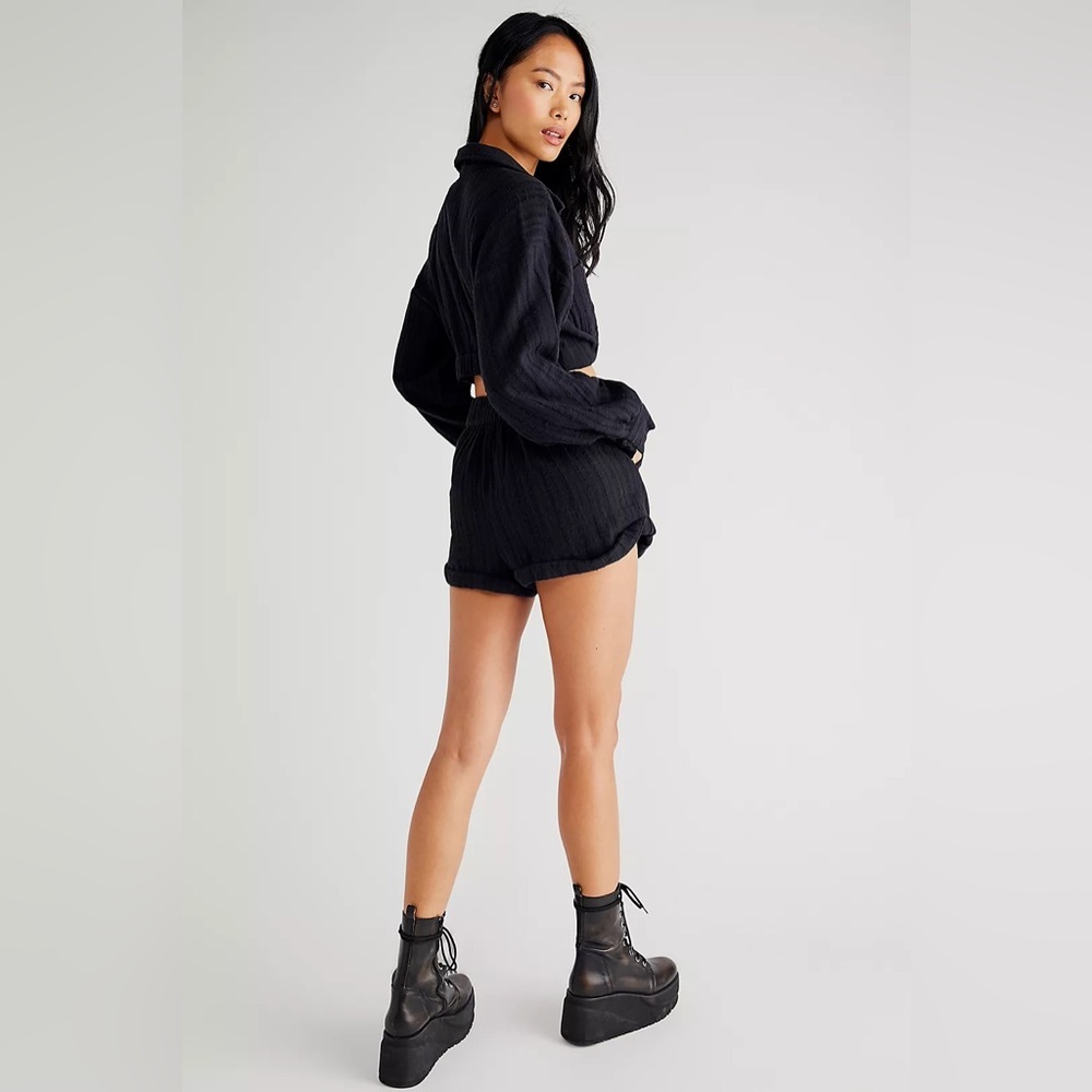 NWT Free People Stay Cool Set: Size XS Black, Sold out on their website - Picture 3 of 10